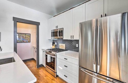 Grand Lake Condo | Modern Mountain Getaway, Walk to Grand Lake!
