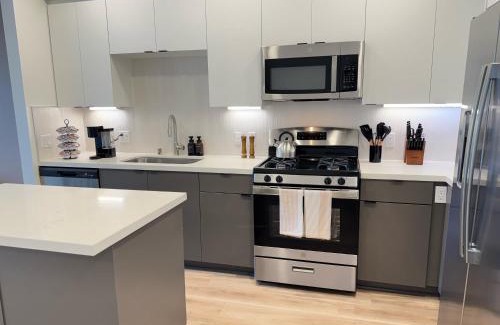 Lyon Street Apartment | Modern Oasis 10 Min from Disneyland With Pool & GYM