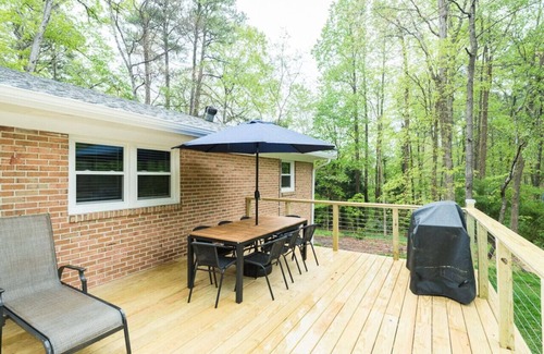 Chapel Hill House | Modern Oasis close to UNC Stadium