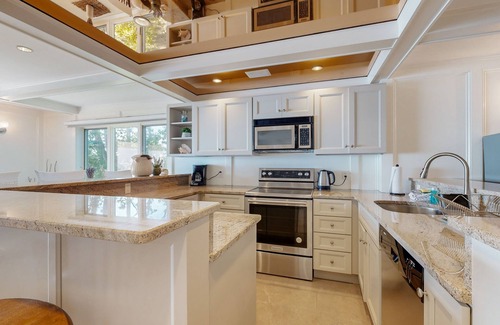 Gloucester House | Modern oceanfront home with scenic deck, grill, games, chef's kitchen, & W/D