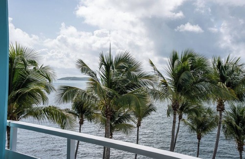 Cabezas Apartment | Modern Oceanfront Oasis All-New Furniture & Appliances