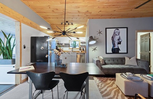 Pocono Pines Cabin | Modern Pocono Cabin | Firepit | BBQ | Pets OK