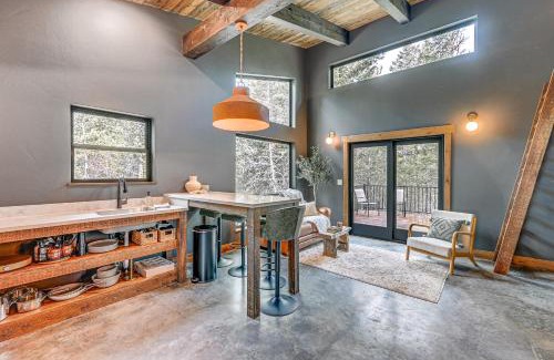 Polson House | Modern Polson Cabin with Deck Near Flathead Lake!