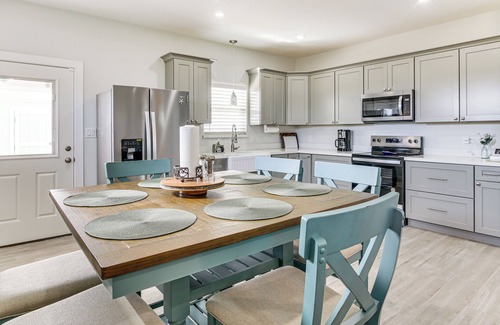 Port Isabel House | Modern Port Isabel Home: Coastal Family Home!