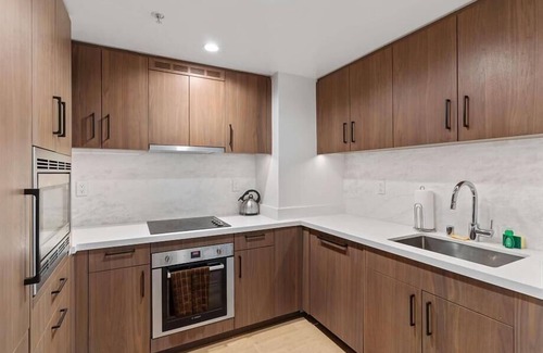 Union Square Apartment | Modern Private 1BR Apt. | SOMA San Francisco CA | + Amenities