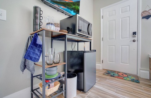 Colorado Springs Apartment | Modern Private Suite - Walkable Central Location