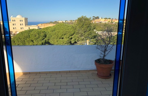 Vale de Centianes Apartment | Modern, quietly located vacation apartment with sea view + close to the beach, fully air-conditioned