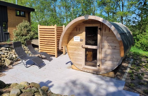 Wanna House | Modern, quietly located Tinyhouse Moorhütte near the North Sea Wadden Sea