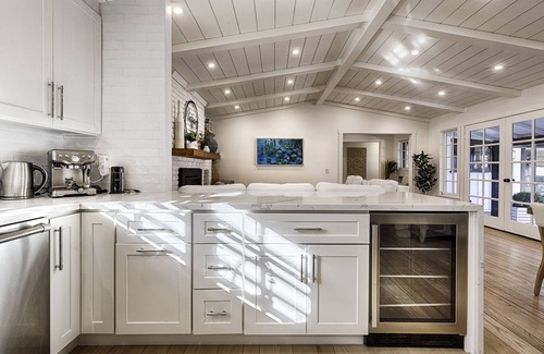 Sonoma House | Modern Ranch House-swim, soak, pickleball & walk to wineries