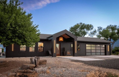Minden House | Modern Ranch Retreat Near Lake Tahoe