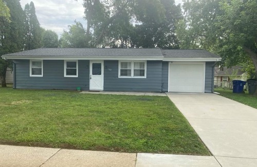 West Middleton House | Modern ranch style home - Pets welcome -FAST WiFi -