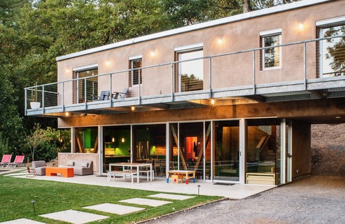 Healdsburg House | Modern Retreat 15 minutes from Healdsburg Square