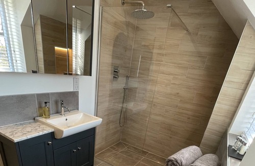 Slindon Cottage | Modern rural cottage under the dark night skies of the South Downs National Park