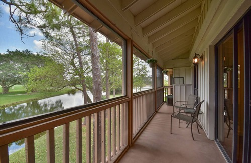 Hunt Club Condo | Modern rustic 2 bdrm in the heart of Palm Beach Gardens.