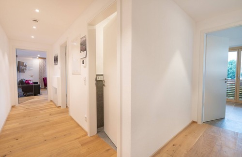 Oberstdorf Apartment | Modern, sauna, underground parking (entrance height 2.10m), elevator, free summer mountain lift