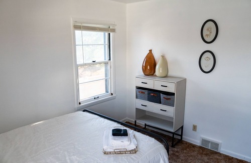 Northwest Akron Apartment | Modern Scandinavian Nest with cozy beds and fast WiFi