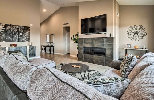 Rio Verde Foothills House | Modern Scottsdale Retreat: Stunning Mtn Views