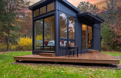 Rock Falls Cabin | Modern, secluded tiny house, a place to disconnect