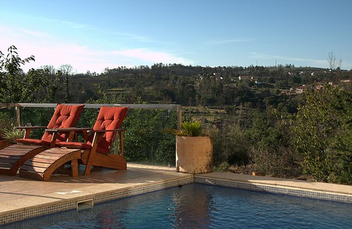 Vila Pouca da Beira Apartment | Modern self-catering apartment with pool, garden & mountain view, sleep up to 3