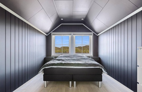 Osteroy House | Modern semi-detached house in natural surroundings with beautiful fjord view.