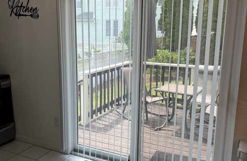 Norwalk House | Modern & Serene 3 Bedroom Townhouse in SoNo