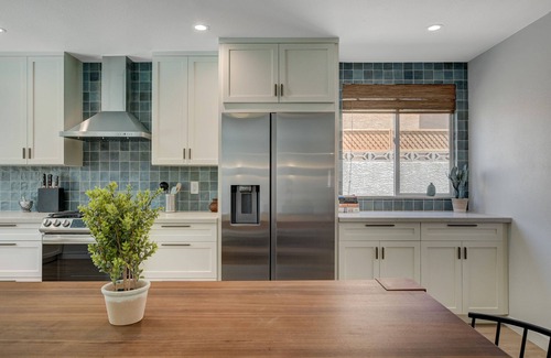 Paradise Villa | Modern & Serene Spanish Style Home w/Beautiful Pool, AC, and Amenities