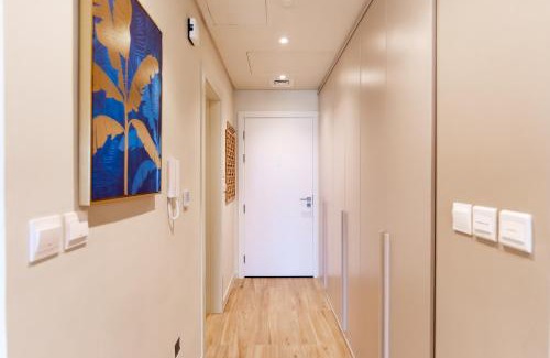 Jumeirah Village Apartment | Modern Space With Free WiFi & Parking