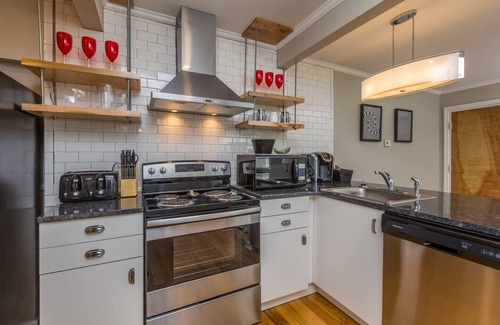 Winston - Salem Apartment | Modern, Spacious 1 BR Apt Near Downtown/Hospital