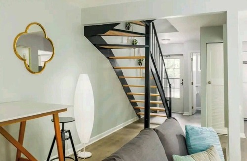 Chapel Hill House | MODERN & SPACIOUS ★ 2 KING BEDS ★ FAMILY FRIENDLY