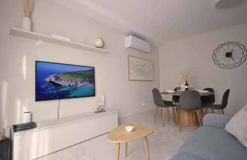 Qawra Apartment | Modern & Spacious 2BR Penthouse with Terrace - Close to Qawra Beach