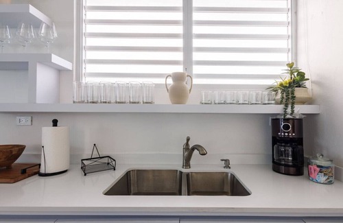 Eleanor Roosevelt House | Modern & Spacious Retreat in Hato Rey | Unit 1