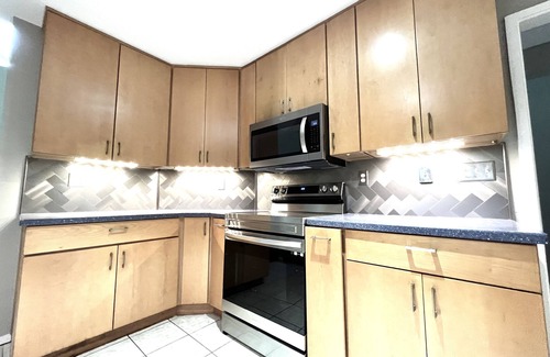 West Lafayette House | Modern Spacious Retreat right next to Purdue & Nature, full size 14-game Arcade!