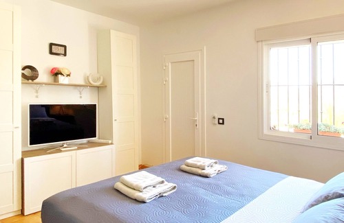 Canillas de Aceituno Apartment | Modern studio between sea and mountains in the "Cortijo los Capitos"