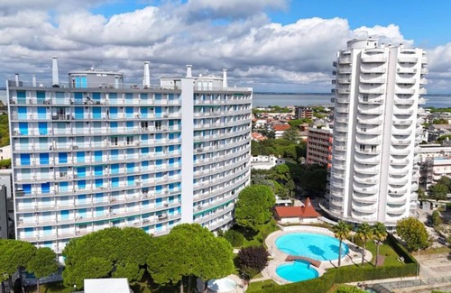 Lignano Sabbiadoro Apartment | Modern Studio with a Gorgeous Terrace