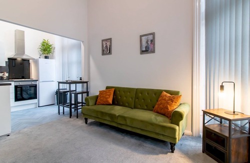 Newcastle-upon-Tyne Apartment | Modern Studio Apartment in Newcastle-Pass The Keys