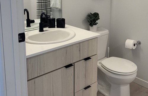 Bismarck Apartment | Modern Studio Apartment Downtown Bismarck