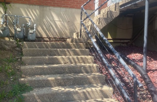 Ironton Apartment | Modern Studio Apartment on courthouse square
