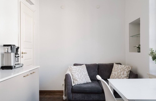 Helsinki City Centre Apartment | Modern Studio Apt in Kruununhaka