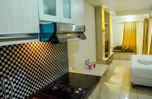 Panunggangan Utara Apartment | Modern Studio Grand Serpong Apartment By Travelio
