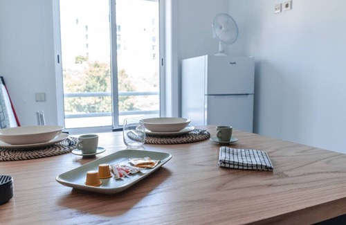 Cedofeita Apartment | Modern Studio in Lapa - 5-min walk to metro!