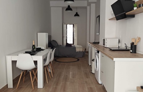 Extramurs Apartment | Modern Studio in the Center of Valencia - Apartment A