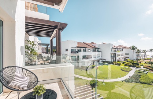 Cap Cana Marina Apartment | Modern studio with ocean view in Punta Palmera