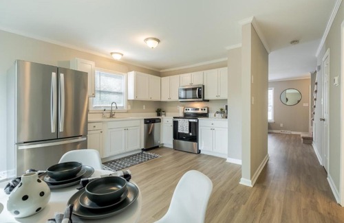 Cotswold House | Modern Stunning SouthPark/Cotswold Home!