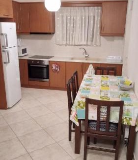 Loutra Edipsou Apartment | Modern-style apartment
