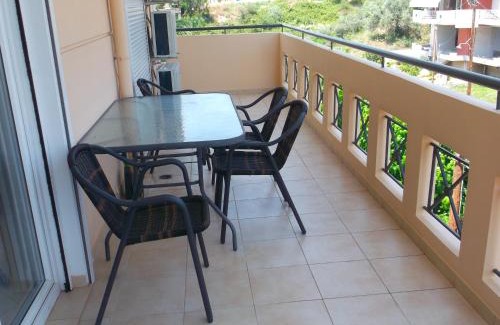 Loutra Edipsou Apartment | Modern-style apartment