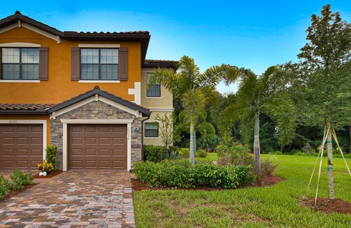 Gran Paradiso House | Modern Styled Townhome In Amenity Rich Community