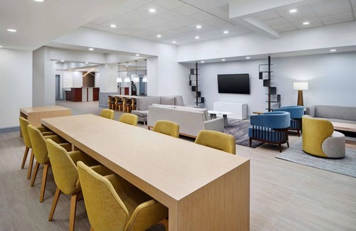 Rocky Mount Hotel | Modern & Stylish:3 Tranquil Units, FREE Parking! Close to Bridge Tar River Trail