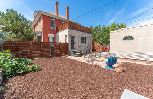 Speer Apartment | Modern Suite in Denver’s Art District I Walkable