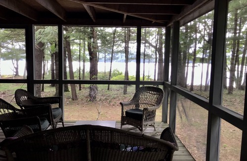 Georgetown House | Modern, Sunsets, Solitude, Swimming, Boating, close to Lobster and State Parks!