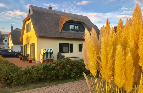 Breege House | Modern Thatched Cottage on the water with water views